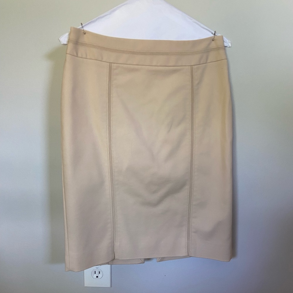 WHBM Perfectform Pencil Skirt (size 6)